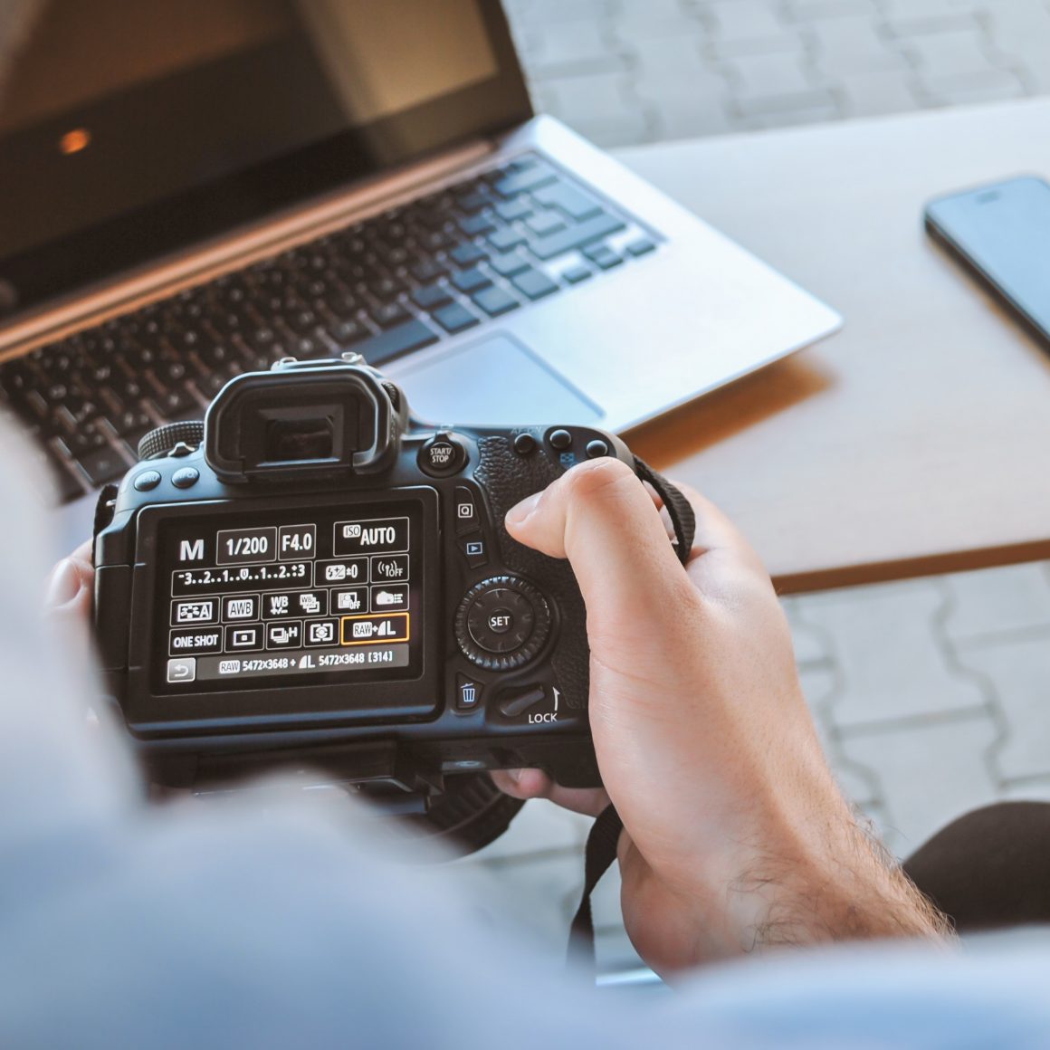 Read more about the article Mobile Vs  Camera