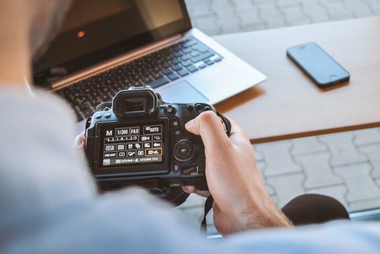 Read more about the article Mobile Vs  Camera
